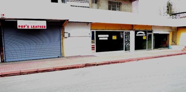 Esnafın daha önce günlük 3 bin dolar kazandığı mahallede, iş yerleri kapandı Esnafın daha önce günlük 3 bin dolar kazandığı mahallede, iş yerleri kapandı