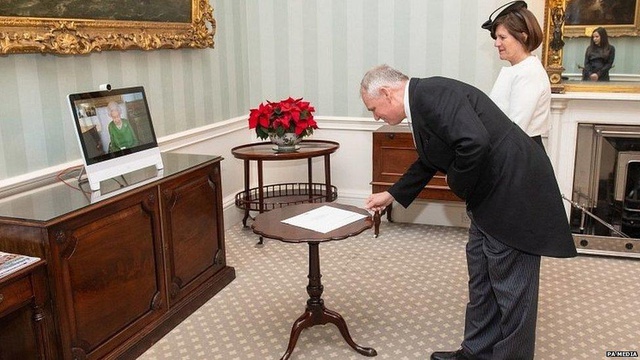 İngiltere'nin, AB büyükelçisine diplomatik statü vermeyeceğini açıklaması krize neden oldu