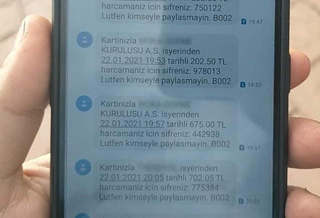 Telefonuna gelen mesajdaki linke tıkladı, hesabındaki 9 bin lirasından oldu Telefonuna gelen mesajdaki linke tıkladı, hesabındaki 9 bin lirasından oldu