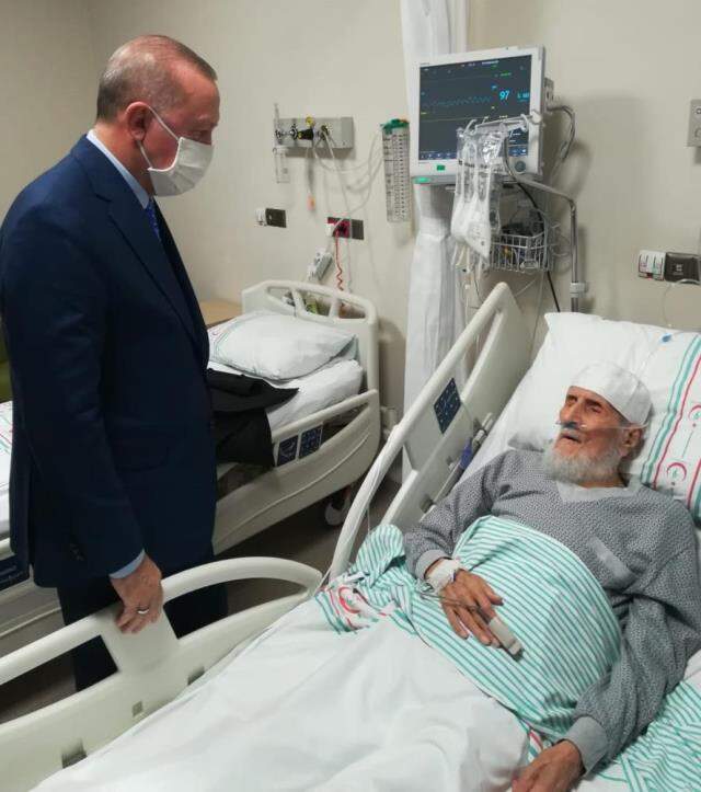 Cumhurbaşkanı Erdoğan'dan sürpriz hastane ziyareti Cumhurbaşkanı Erdoğan'dan sürpriz hastane ziyareti