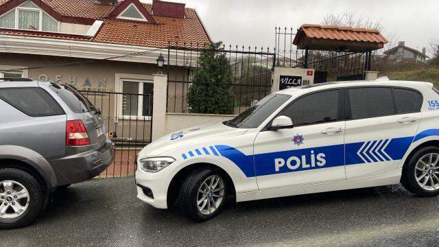 İş adamına şirketinin önünde kanlı pusu! Kurşun yağmuruna tuttular İş adamına şirketinin önünde kanlı pusu! Kurşun yağmuruna tuttular