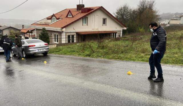İş adamına şirketinin önünde kanlı pusu! Kurşun yağmuruna tuttular İş adamına şirketinin önünde kanlı pusu! Kurşun yağmuruna tuttular