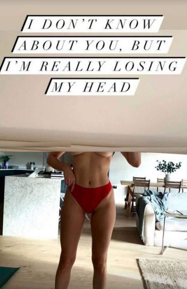 İşsizlikten isyan eden ünlü model 'Aklımı kaybediyorum' diyerek pencere önünde üstsüz poz verdi İşsizlikten isyan eden ünlü model 'Aklımı kaybediyorum' diyerek pencere önünde üstsüz poz verdi