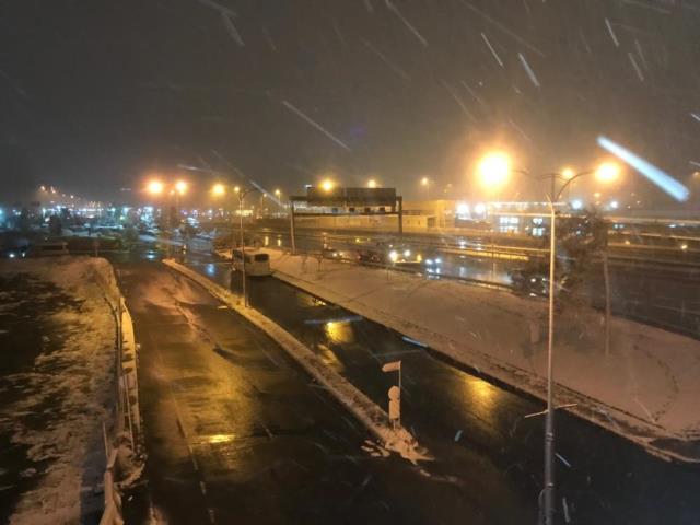 İstanbul'da hasretle beklenen kar yağışı etkisini göstermeye başladı