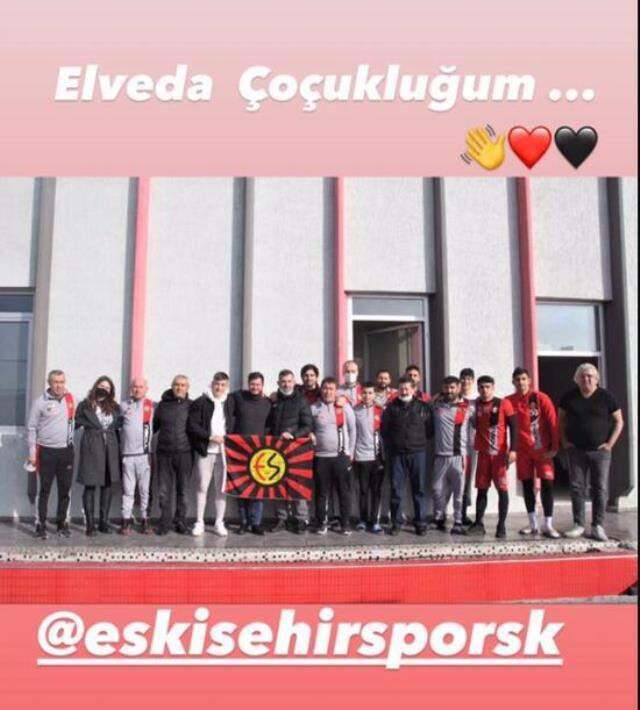 Beşiktaş ile anlaşan futbolcu Bilal Ceylan, Eskişehirspor'a veda etti Beşiktaş ile anlaşan futbolcu Bilal Ceylan, Eskişehirspor'a veda etti