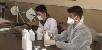 Son dakika haberi... Meslek lisesi öğrencileri dezenfektan üretimiyle 20'şer bin lira gelir elde etti