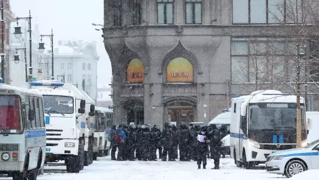 Navalni: Rusya'da protestolarında yüzlerce kişi gözaltına alındı