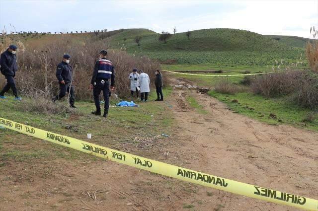 Tarla kenarında infaz edilen 4 gençle ilgili yeni detaylar! Cinayetler giderek korkunçlaşıyor Tarla kenarında infaz edilen 4 gençle ilgili yeni detaylar! Cinayetler giderek korkunçlaşıyor