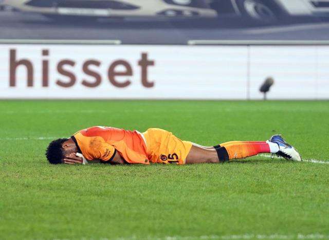 Galatasaray'dan derbide penaltı itiraz! Taraftarlar sosyal medyada isyan etti