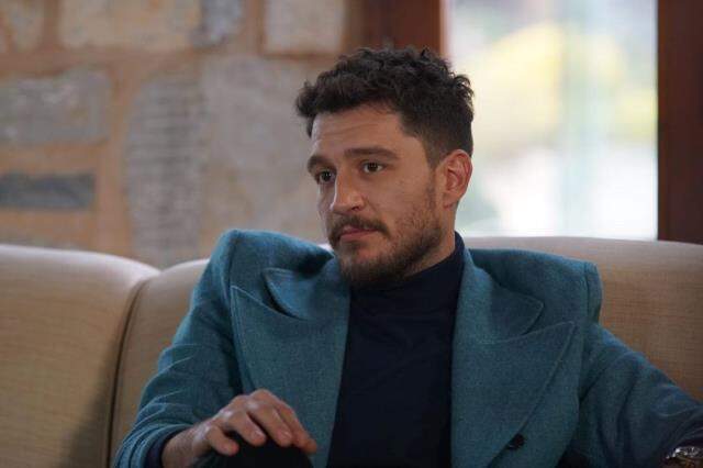 Uraz Kaygılaroğlu, iddialı yapımdan başrol teklifi aldı Uraz Kaygılaroğlu, iddialı yapımdan başrol teklifi aldı