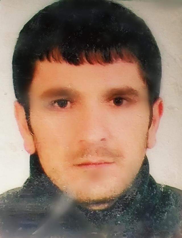 Eve ayakkabıyla girdiği için kızdığı ağabeyini bıçaklayarak öldürdü Eve ayakkabıyla girdiği için kızdığı ağabeyini bıçaklayarak öldürdü