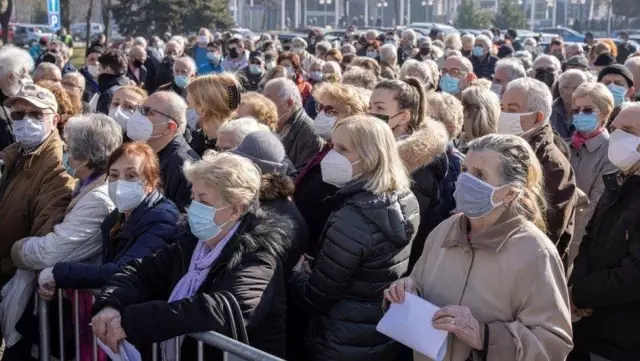 Covid aşısı: Sırbistan, Avrupa'da aşı kampanyasındaki başarısıyla dikkat çekiyor