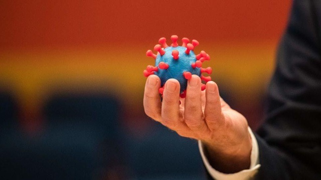 Covid varyantları: Ne kadar tehlikeliler, aşılar işe yarayacak mı?