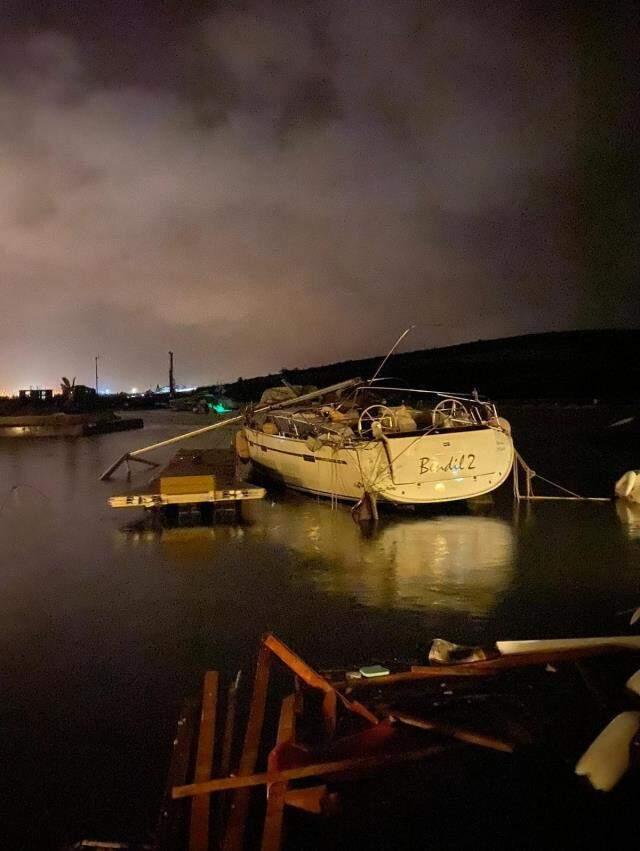 İzmir'de gerilimli gece! Görüntüler facianın boyutunu ortaya koydu