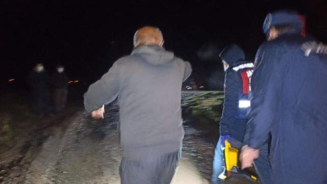 Samsun'da baraj gölüne devrilen pikaptaki 3 kişi öldü Samsun'da baraj gölüne devrilen pikaptaki 3 kişi öldü