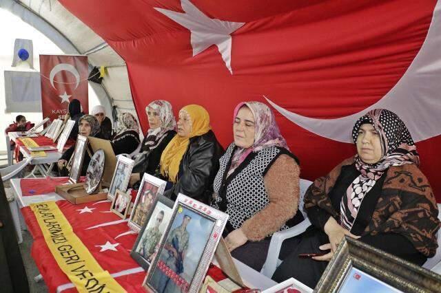 Gara şehitleri ile ilgili yürek yakan detaylar peş peşe geliyor! 6 aile acı haberi evlat nöbetinde aldı