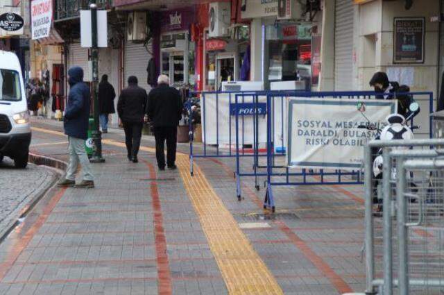 Bakan Koca güncel korona haritasını paylaşmıştı! 5 ili yıkan cenaze namazları, taziye ve ev ziyaretleri oldu Bakan Koca güncel korona haritasını paylaşmıştı! 5 ili yıkan cenaze namazları, taziye ve ev ziyaretleri oldu