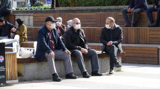 Bakan Koca güncel korona haritasını paylaşmıştı! 5 ili yıkan cenaze namazları, taziye ve ev ziyaretleri oldu Bakan Koca güncel korona haritasını paylaşmıştı! 5 ili yıkan cenaze namazları, taziye ve ev ziyaretleri oldu
