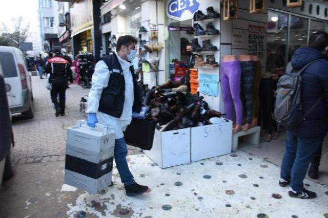 Evlerinde ölü bulunan ailenin şüphelisi, kocanın ilk eşinden olan 19 yaşındaki oğlu çıktı Evlerinde ölü bulunan ailenin şüphelisi, kocanın ilk eşinden olan 19 yaşındaki oğlu çıktı