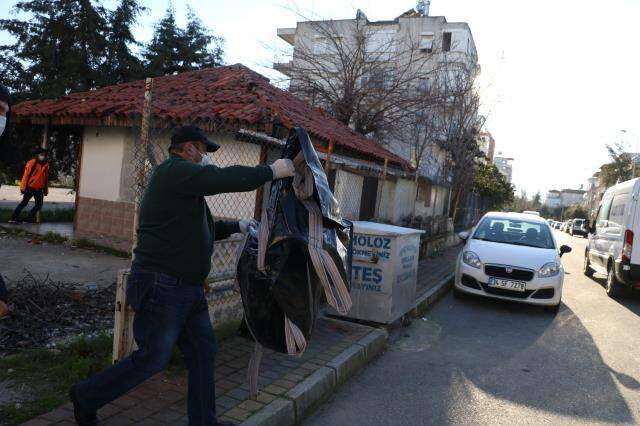 Alkol almak için girdiği metruk binada burnuna gelen kötü koku üzerine tavan arasında cansız beden buldu Alkol almak için girdiği metruk binada burnuna gelen kötü koku üzerine tavan arasında cansız beden buldu