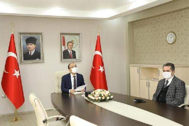 Bartın'da normalleşme kararları: Yüz yüze eğitim başlıyor, 65 yaş üstüne pazar kısıtlaması kaldırılıyor Bartın'da normalleşme kararları: Yüz yüze eğitim başlıyor, 65 yaş üstüne pazar kısıtlaması kaldırılıyor