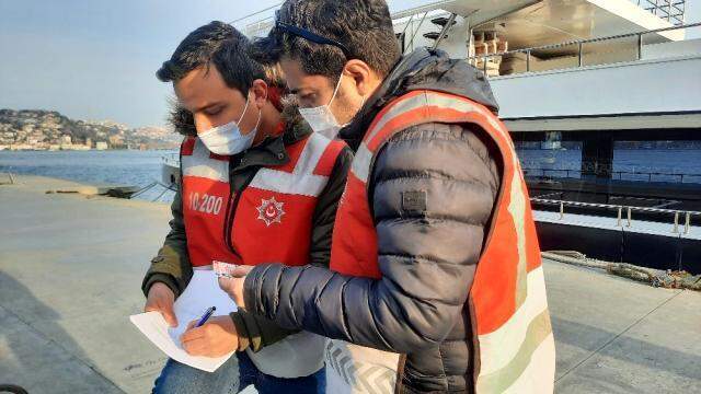 Kısıtlamada ceza yiyen adam: Üç poğaça iki simide 6 bin 10 TL ödemiş olduk Kısıtlamada ceza yiyen adam: Üç poğaça iki simide 6 bin 10 TL ödemiş olduk