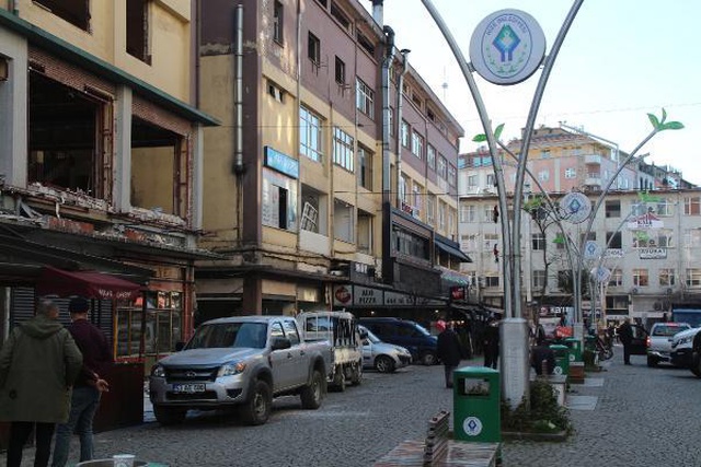 Rize'de kentsel dönüşüm başladı, kiralar ikiye katlandı Rize'de kentsel dönüşüm başladı, kiralar ikiye katlandı