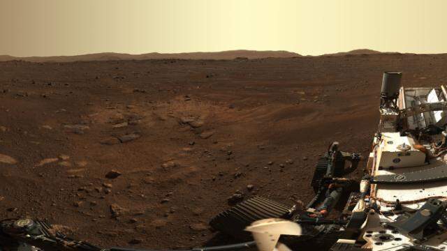 NASA'nın en gelişmiş keşif aracı kaydetti! Kızıl Gezegen'deki delta ve yamaçlar böyle görüntülendi