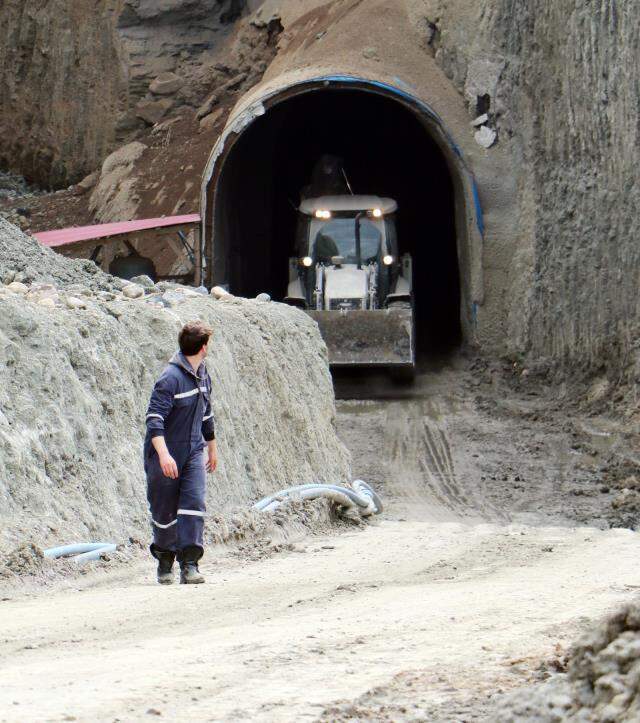 Iğdırlı girişimcilerden 50 milyon tona yakın tuz rezervi keşfi Iğdırlı girişimcilerden 50 milyon tona yakın tuz rezervi keşfi