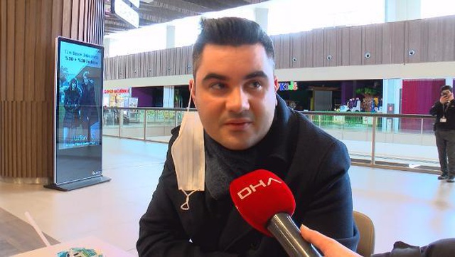 Restoranlar açıldı; AVM'lerin yemek katları doldu taştı Restoranlar açıldı; AVM'lerin yemek katları doldu taştı