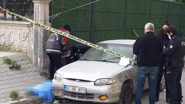 İzmir'de kaldırımda bir kişinin cansız bedeni bulundu