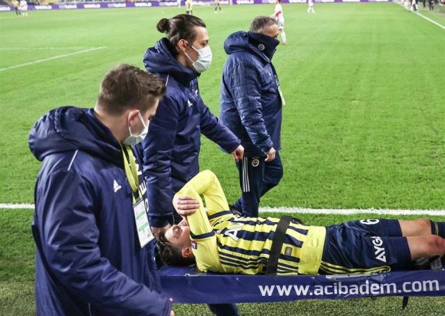Fenerbahçe kulüp doktoru, kendisine yöneltilen ağır eleştirilere isyan etti