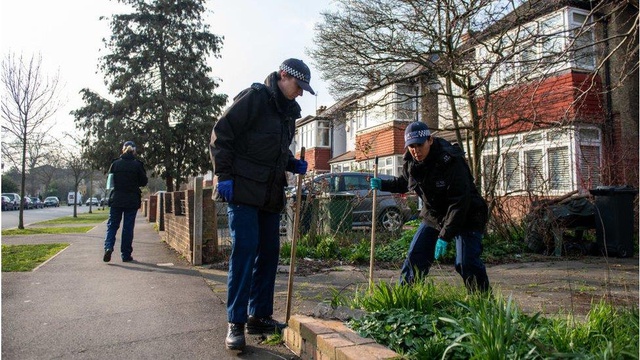Londra'da ortadan kaybolan kadınla ilgili bir polis memuru gözaltına alındı