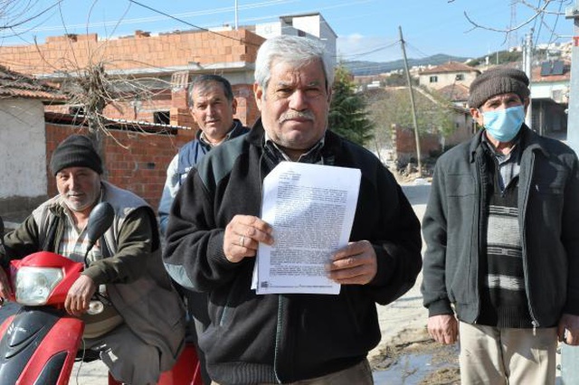 Daha iyi hizmet almak için referandumla başka ilçeye bağlanmak isteyen mahalle ortada kaldı Daha iyi hizmet almak için referandumla başka ilçeye bağlanmak isteyen mahalle ortada kaldı