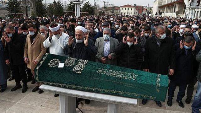 Ünlülerin hocası Salih Memişoğlu'nu öldüren zanlı yakalandı Ünlülerin hocası Salih Memişoğlu'nu öldüren zanlı yakalandı