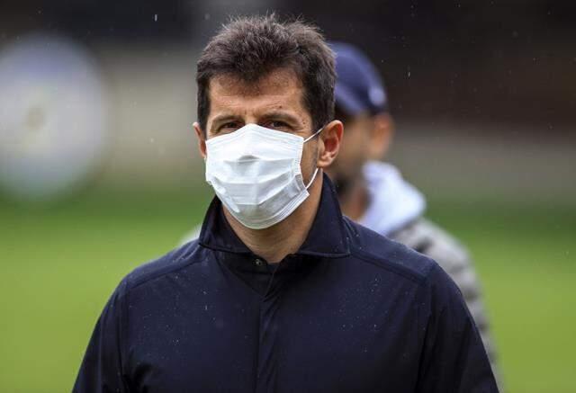 Emre Belözoğlu: Ben Fenerbahçeliyim, Fenerbahçe ve Ali Koç ile bir yola çıktım Emre Belözoğlu: Ben Fenerbahçeliyim, Fenerbahçe ve Ali Koç ile bir yola çıktım