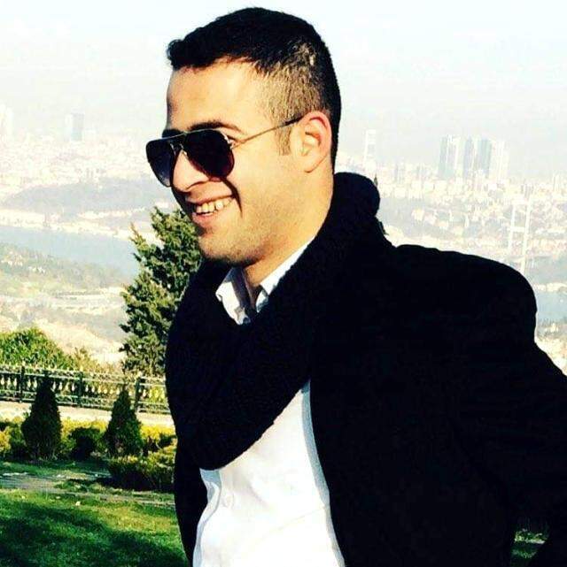 Yeğenlerini kurşun yağmuruna tutan amca, yanlış kişiyi öldürdüğünü polisten öğrendi Yeğenlerini kurşun yağmuruna tutan amca, yanlış kişiyi öldürdüğünü polisten öğrendi