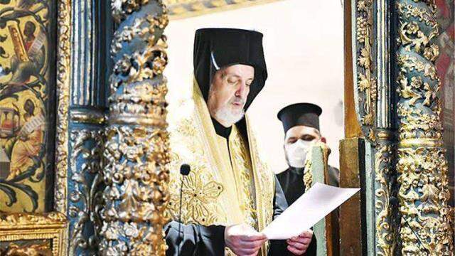 Fener Rum Patrikhanesi'nde itaatsizlik depremi! Kadıköy Metropoliti aforoz edildi