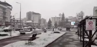 BALIKESİR - Dursunbey ilçesinde kar yağışı etkili oldu