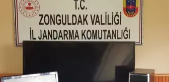 Girdiği evden eşya ile anahtarını aldığı otomobili çalan şüpheli yakalandı