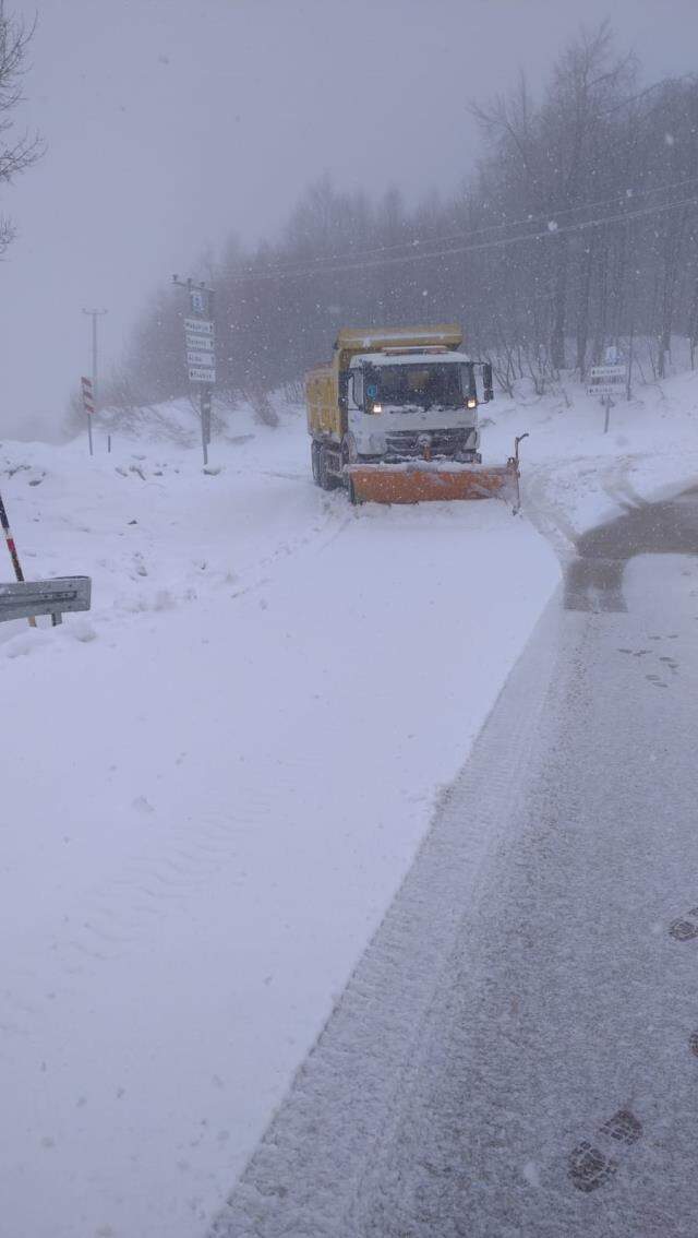 Görüntü İstanbul'un yanı başından! Kar kalınlığı 50 santimetreye ulaştı
