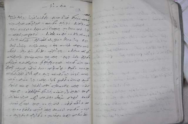Osmanlıca yazılmış 1 asırlık defter görenleri şaşkına çeviriyor Osmanlıca yazılmış 1 asırlık defter görenleri şaşkına çeviriyor