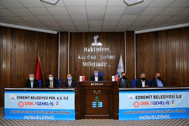 Edremit Belediyesi'nde en düşük maaş 3 bin 800 TL oldu Edremit Belediyesi'nde en düşük maaş 3 bin 800 TL oldu