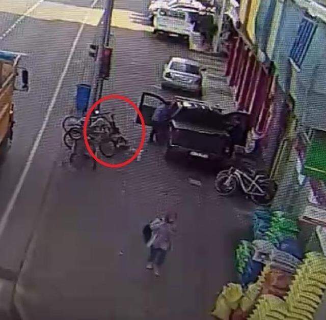 4 yaşındaki Fatma Nur'u öldürmekle suçlanan annesinden üç kelimelik savunma! 4 yaşındaki Fatma Nur'u öldürmekle suçlanan annesinden üç kelimelik savunma!