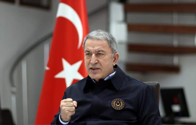 1995 rakımlı zirvede kritik toplantı! Bakan Akar, terörle mücadele kapsamında alınan tedbirleri inceledi 1995 rakımlı zirvede kritik toplantı! Bakan Akar, terörle mücadele kapsamında alınan tedbirleri inceledi