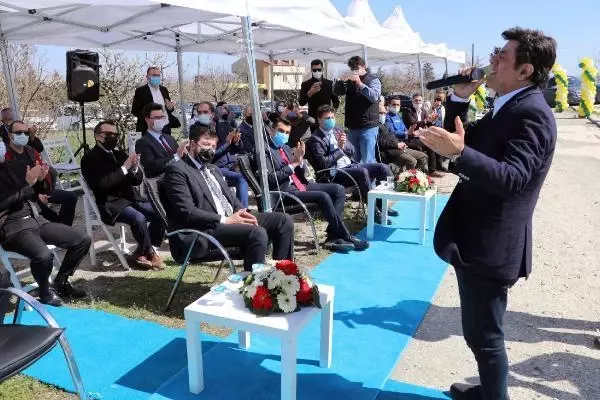 Ünlü şarkıcı Coşkun Sabah, Eskişehir'de tavuk çiftliği kurdu