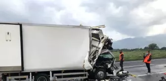 Son dakika! İzmir'de feci kaza: 1 ölü, 1 ağır yaralı