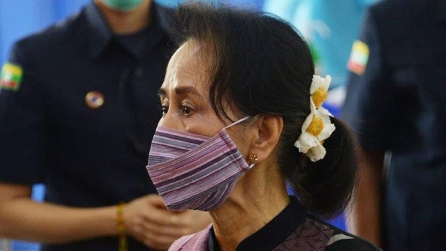 Myanmar'ın İngiltere Büyükelçisi, elçiliğe girişine izin verilmediğini söyledi: 'Londra'da darbe yapıldı'