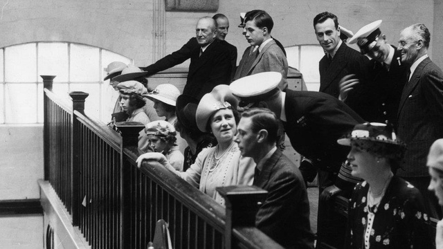 Fotoğraflarla Kraliçe İkinci Elizabeth'in eşi Prens Philip'in hayatı