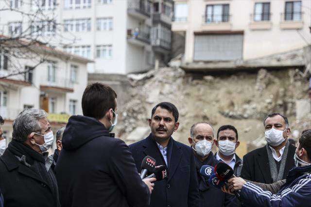 İnşaat kazısı esnasında temeli kayan apartmanla ilgili konuşan Bakan Kurum'dan sert çıkış: Tedbirleri almak zorundasınız